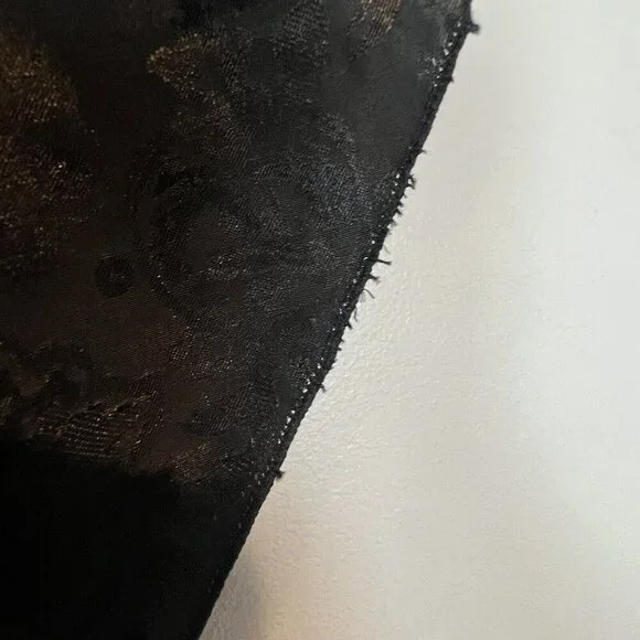 Vintage Victoria's Secret Gold Label Flutter Panties Size Medium Black Jacquard - Picture 14 of 14